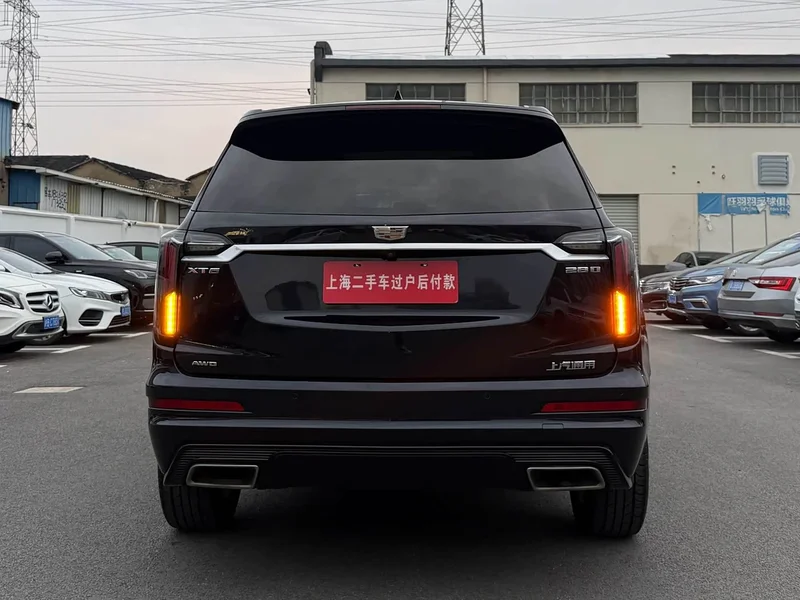 Cadillac XT6 — фото 18