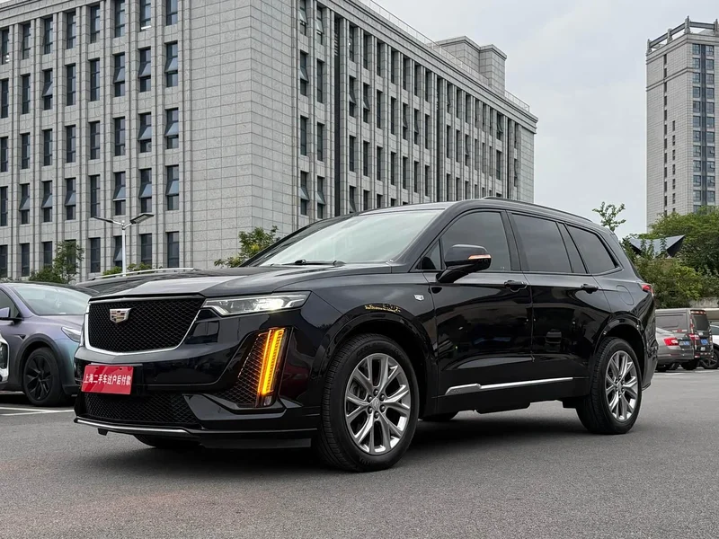 Cadillac XT6 — фото 2