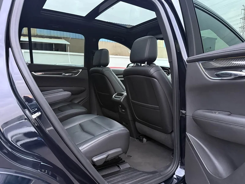 Cadillac XT6 — фото 23
