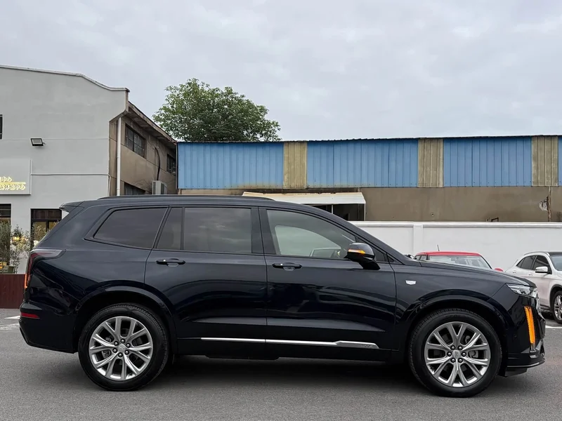 Cadillac XT6 — фото 6