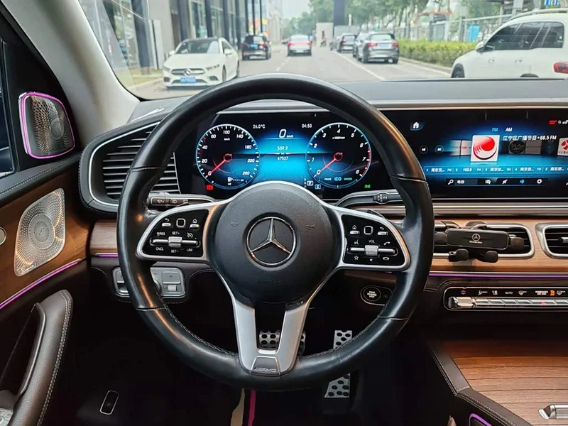 Mercedes-Benz GLE — фото 6