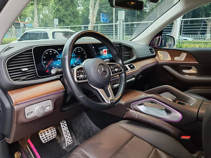 Mercedes-Benz GLE — фото 7