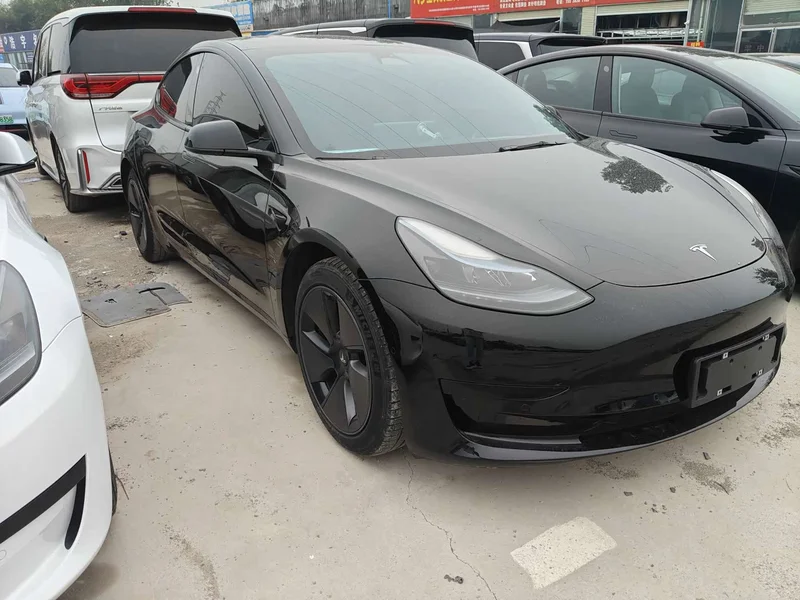 Tesla Model 3 — фото 3