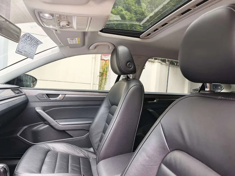 Volkswagen Passat — фото 18