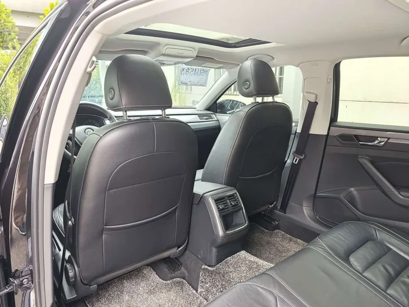 Volkswagen Passat — фото 21