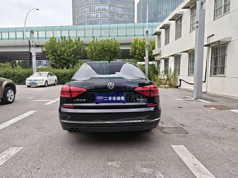 Volkswagen Passat — фото 5