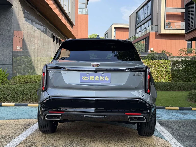Cadillac XT5 — фото 6