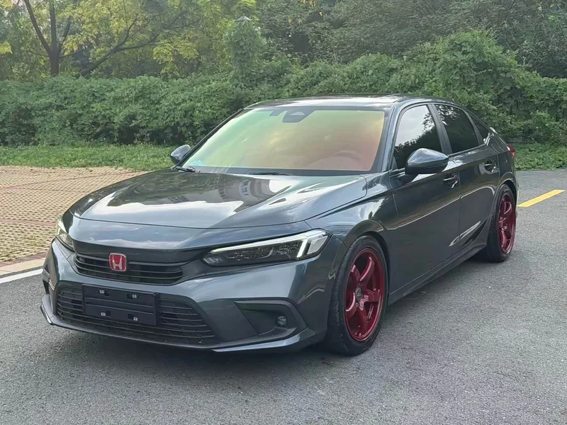 Honda Civic — фото 1