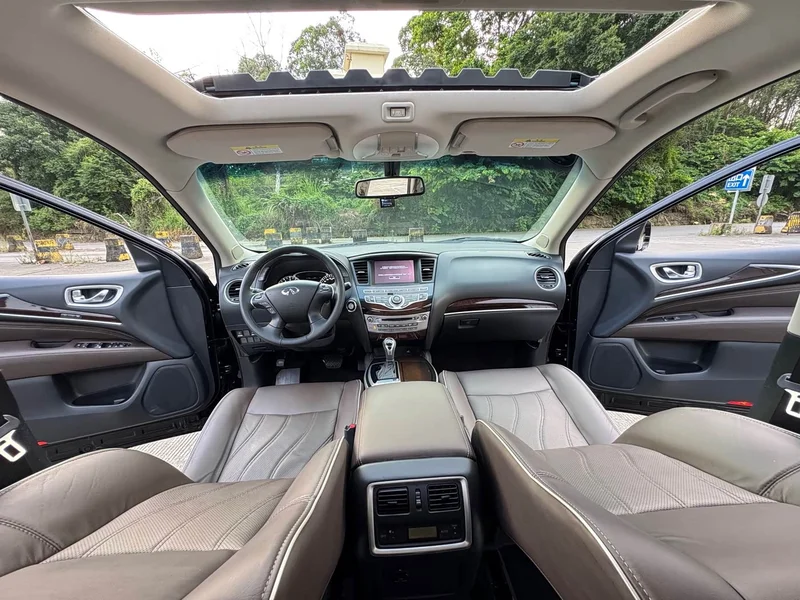 Infiniti QX60 (Imported) — фото 13