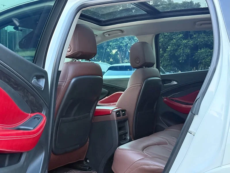 Buick Envision Plus — фото 10
