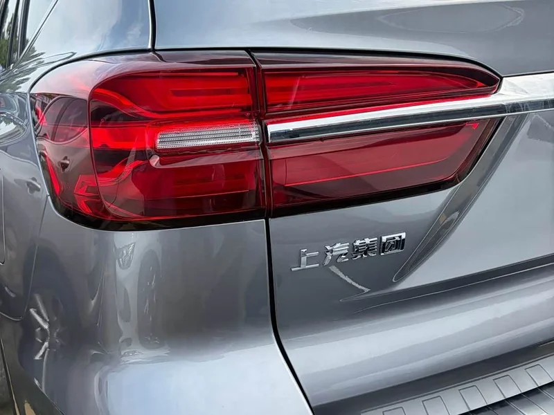 Roewe RX8 — фото 16