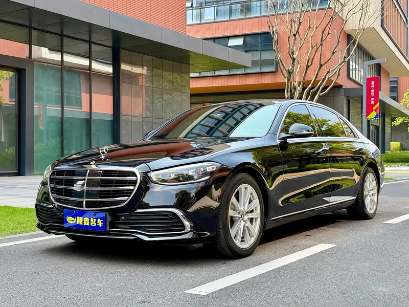 Mercedes-Benz S-Class — фото 1