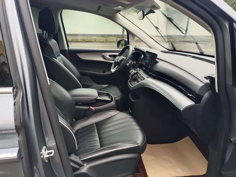 Roewe iMAX8 — фото 6