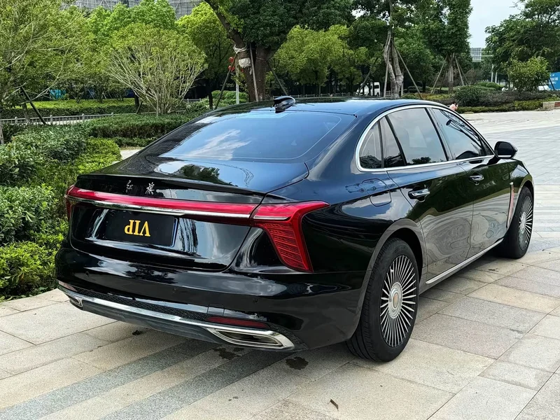 Hongqi H5 — фото 7