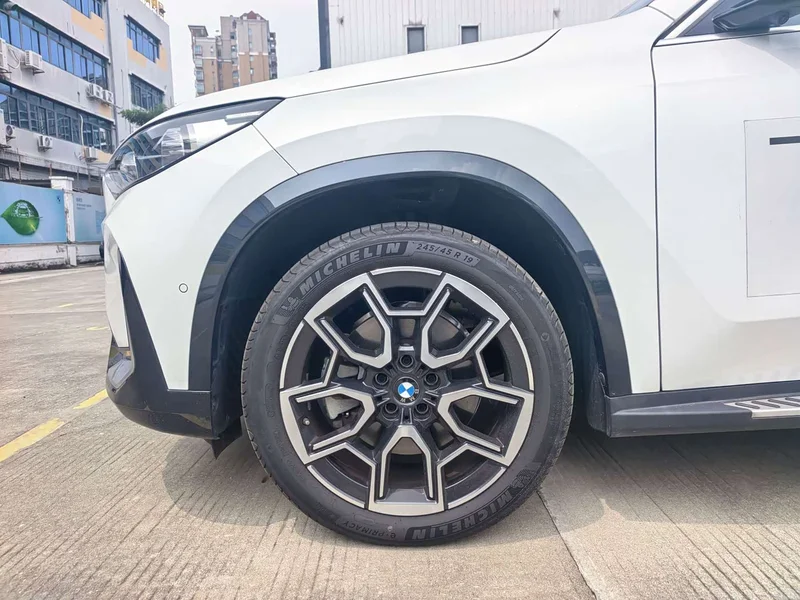 BMW X1 — фото 3