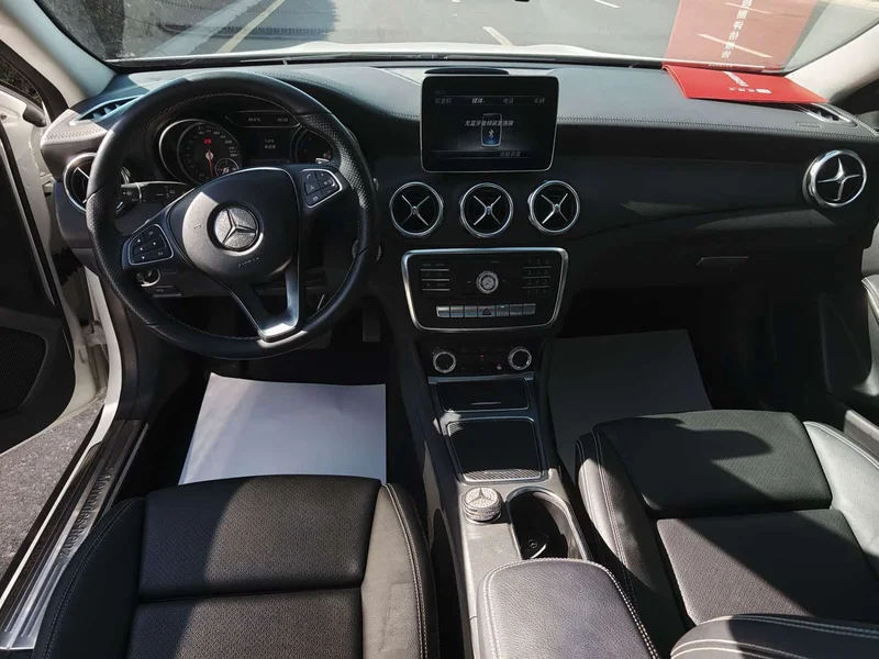 Mercedes-Benz GLA — фото 11