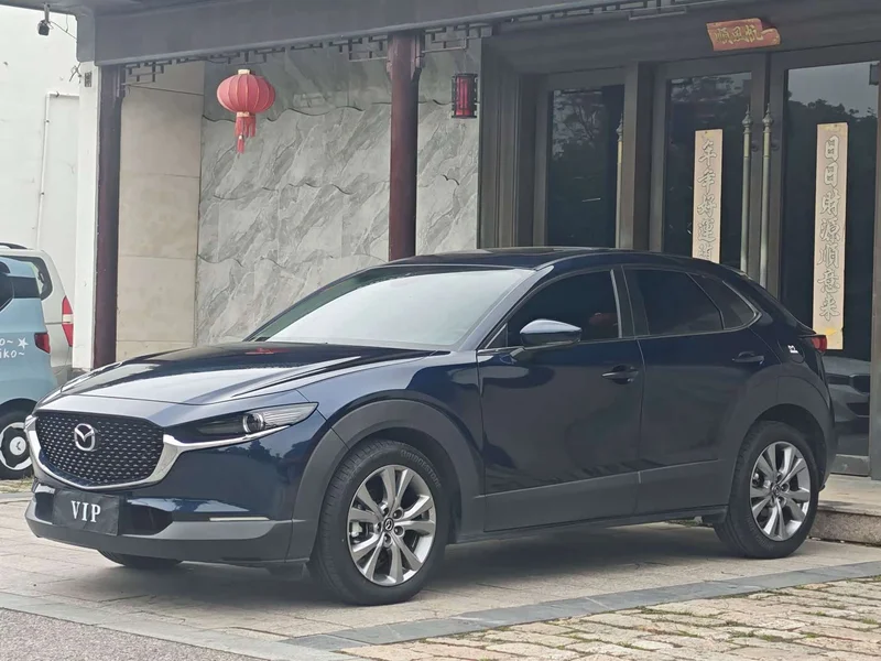 Mazda CX-30 — фото 1