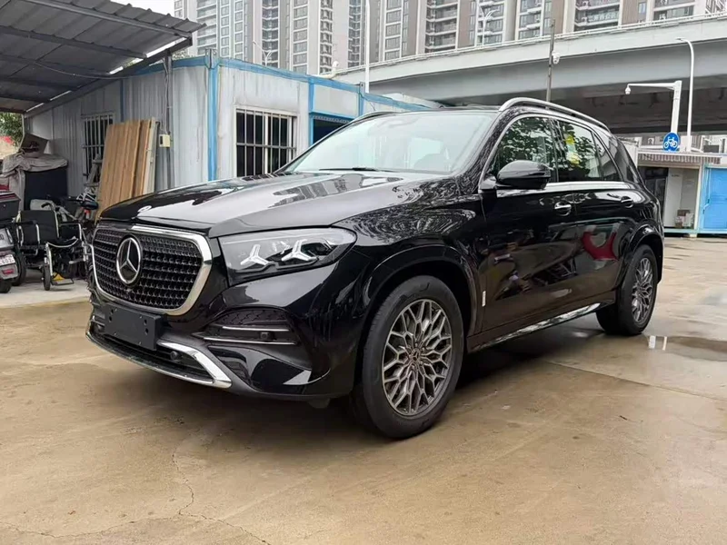 Mercedes-Benz GLE — фото 1