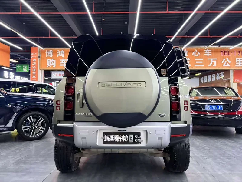 Land Rover Defender — фото 16