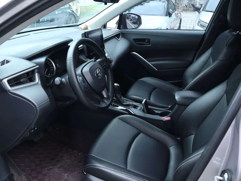 Toyota Corolla Cross — фото 14