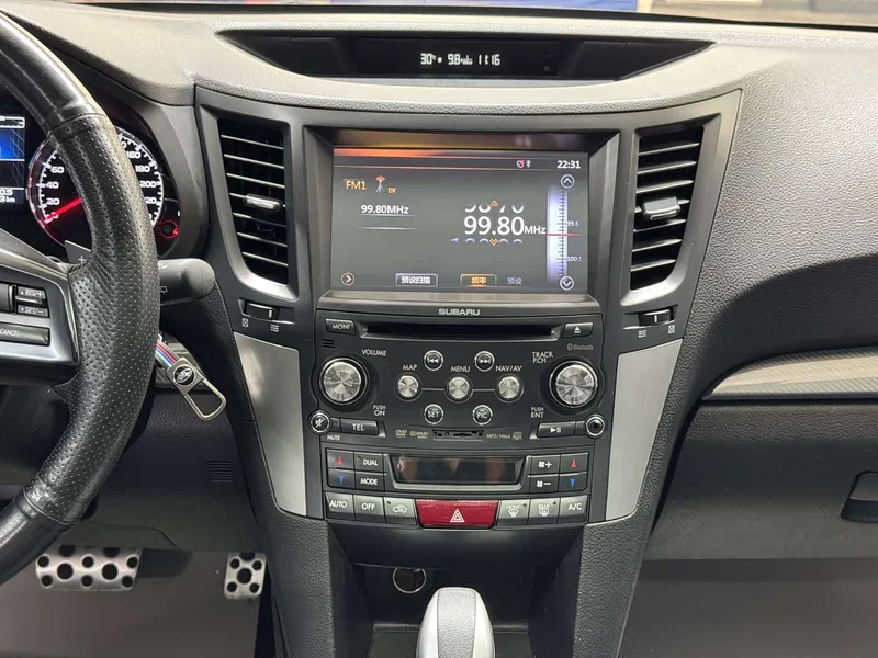 Subaru Outback — фото 14