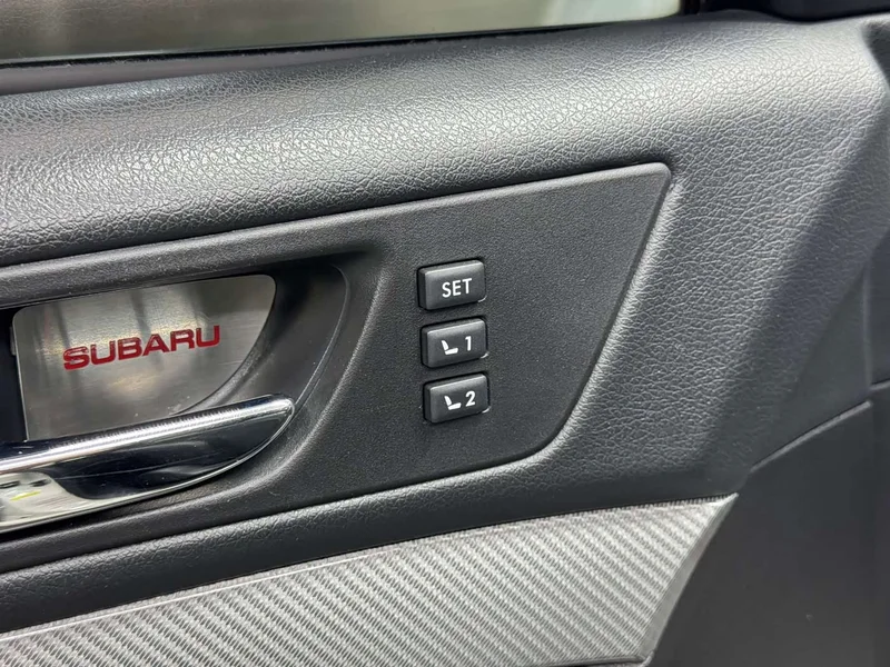 Subaru Outback — фото 17