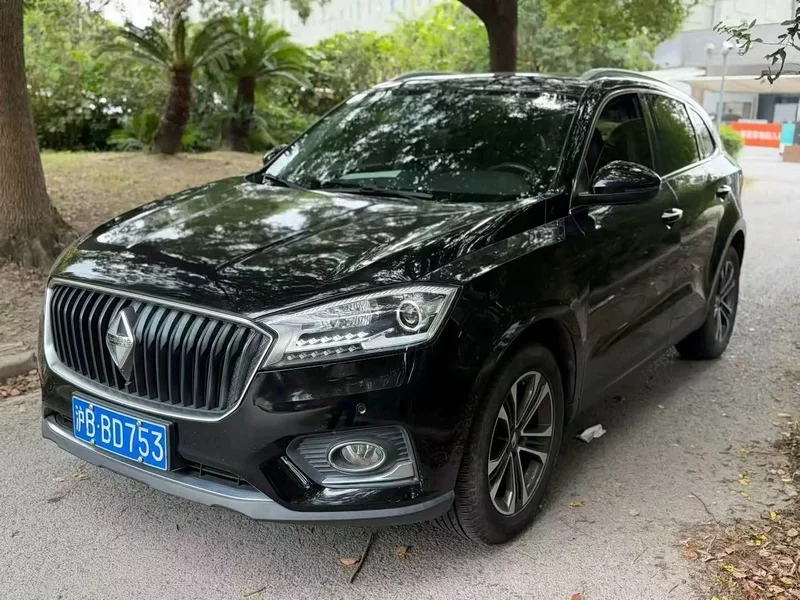Borgward BX7 — фото 1