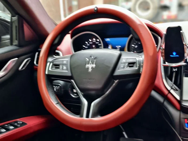 Maserati Ghibli — фото 12