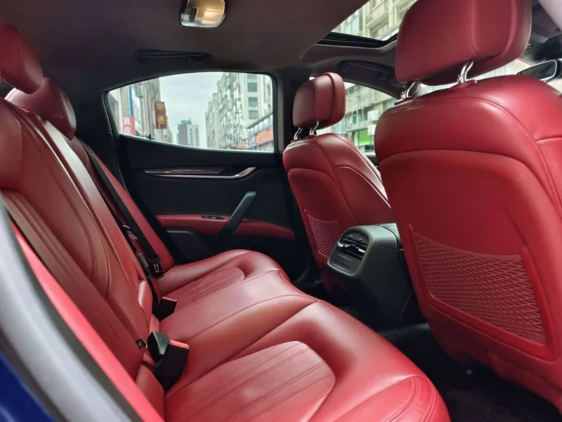Maserati Ghibli — фото 9