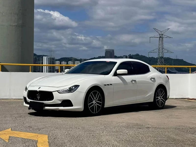 Maserati Ghibli — фото 1