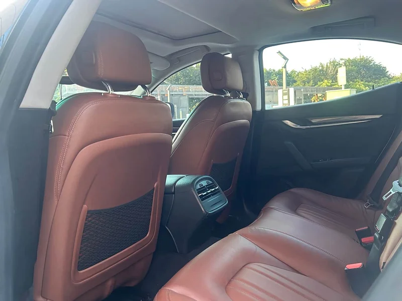 Maserati Ghibli — фото 12