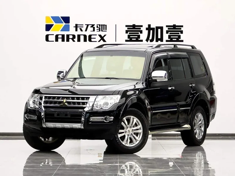 Mitsubishi Pajero (Imported) — фото 1