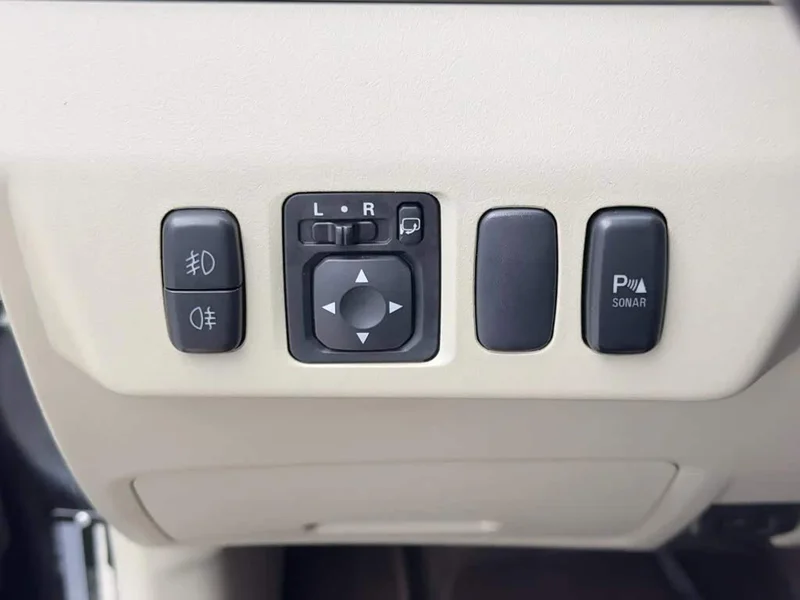 Mitsubishi Pajero (Imported) — фото 17