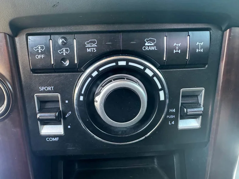 Toyota Prado — фото 14