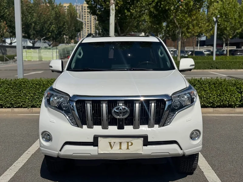 Toyota Prado — фото 2