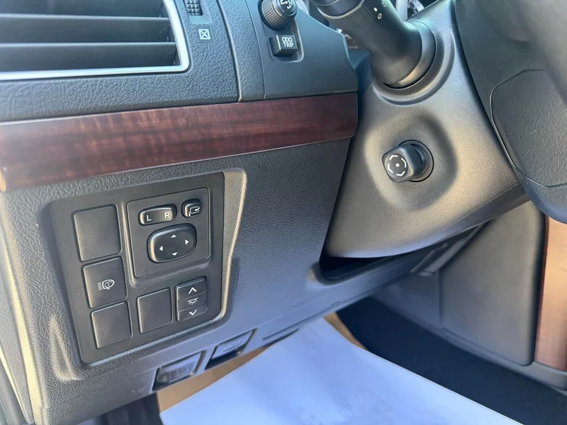 Toyota Prado — фото 9