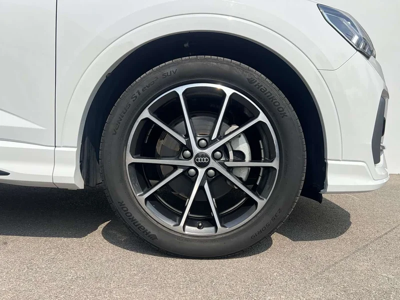 Audi Q3 Sportback — фото 15