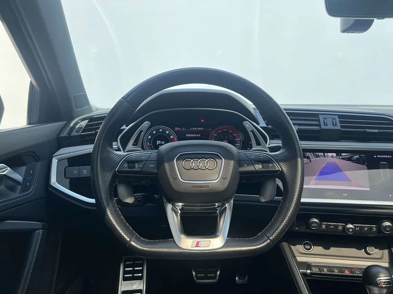 Audi Q3 Sportback — фото 8