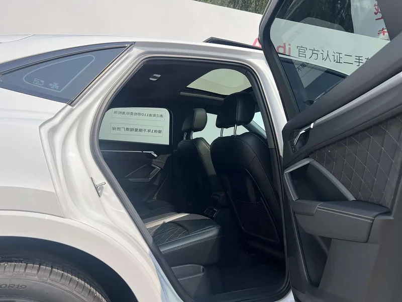 Audi Q3 Sportback — фото 10