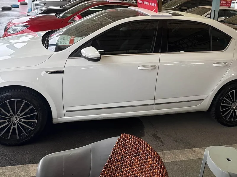 Volkswagen Octavia — фото 3
