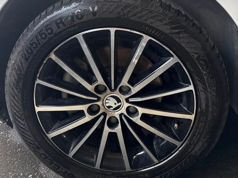 Volkswagen Octavia — фото 7