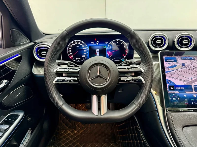 Mercedes-Benz C-Class — фото 16