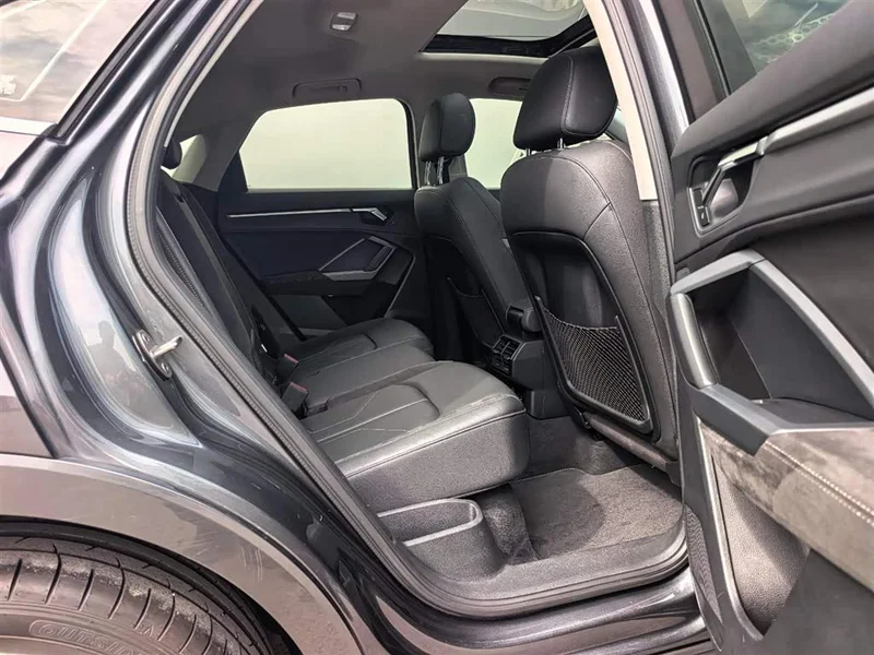 Audi Q3 Sportback — фото 19