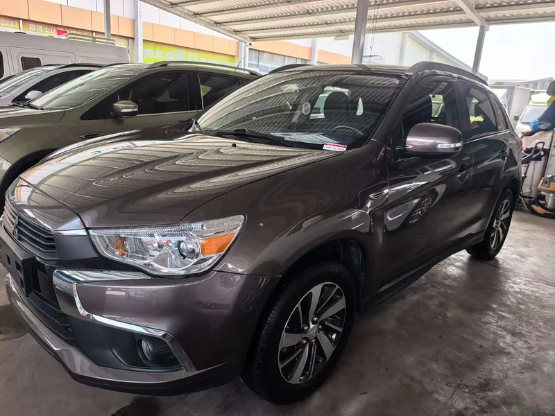 Mitsubishi ASX — фото 1