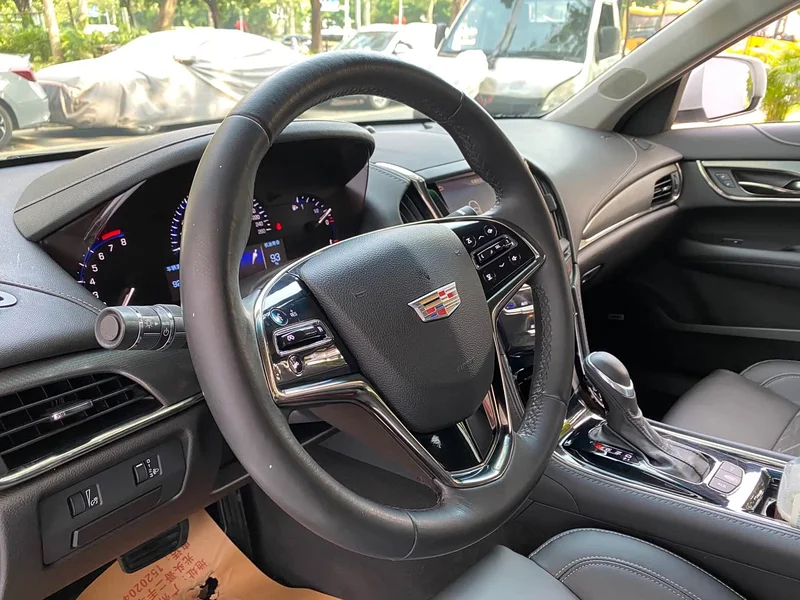 Cadillac ATS-L — фото 15