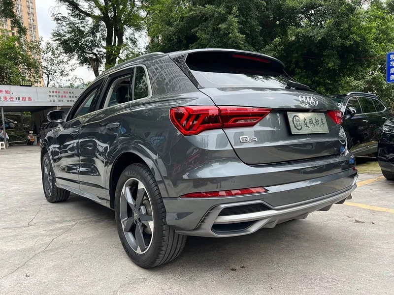 Audi Q3 — фото 21