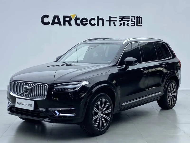 Volvo XC90 — фото 1