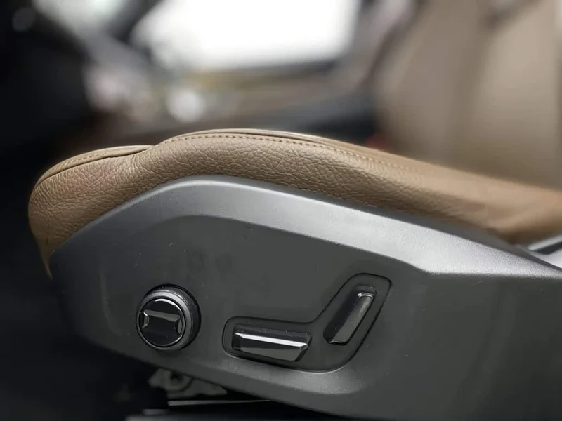 Volvo XC90 — фото 25