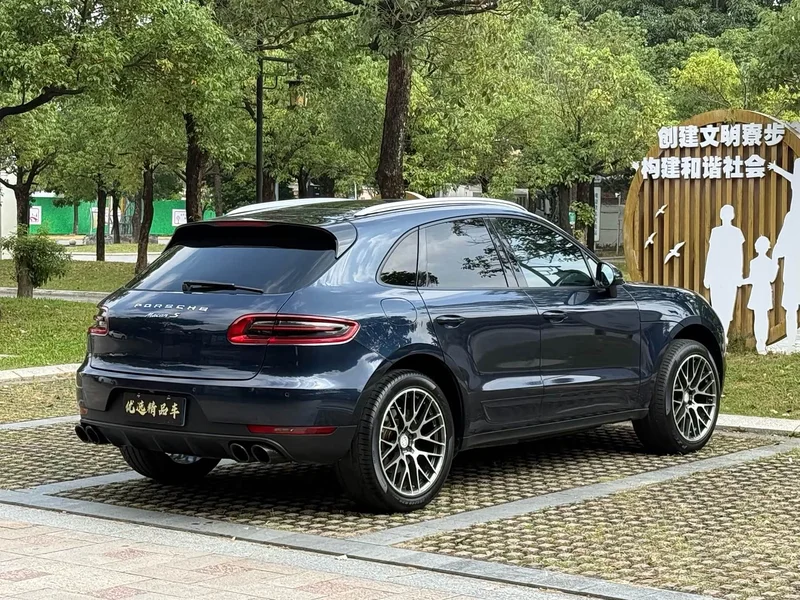 Porsche Macan — фото 9