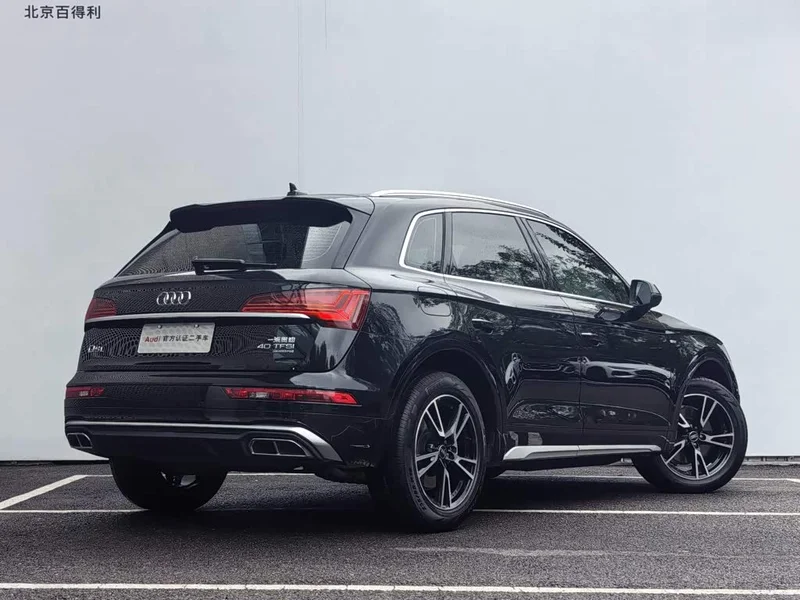 Audi Q5L — фото 3